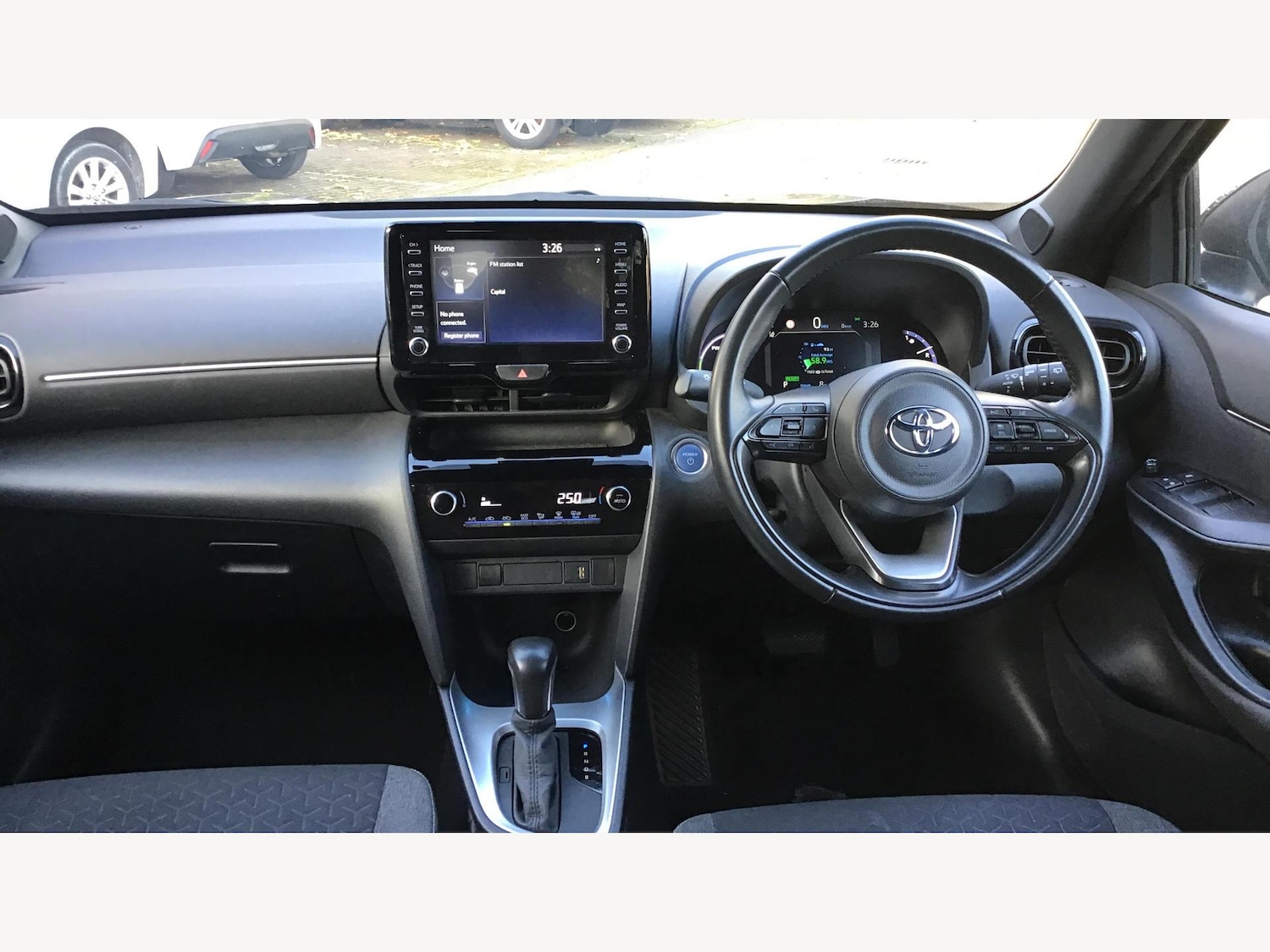Used Toyota Yaris Cross 2022 for sale - 76887340: Photo 7
