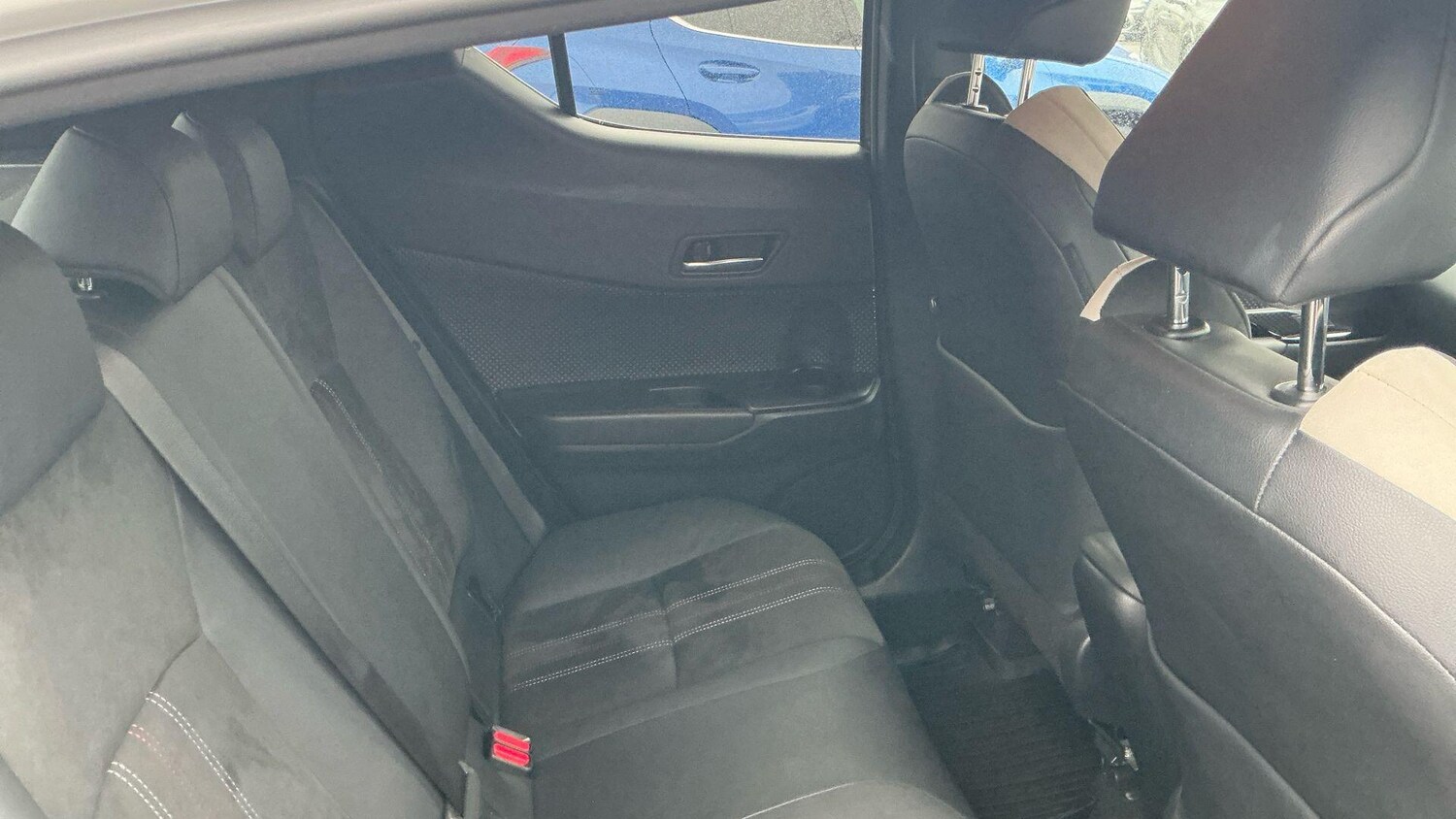 Used Toyota C-HR for sale - 77853305: Photo 12