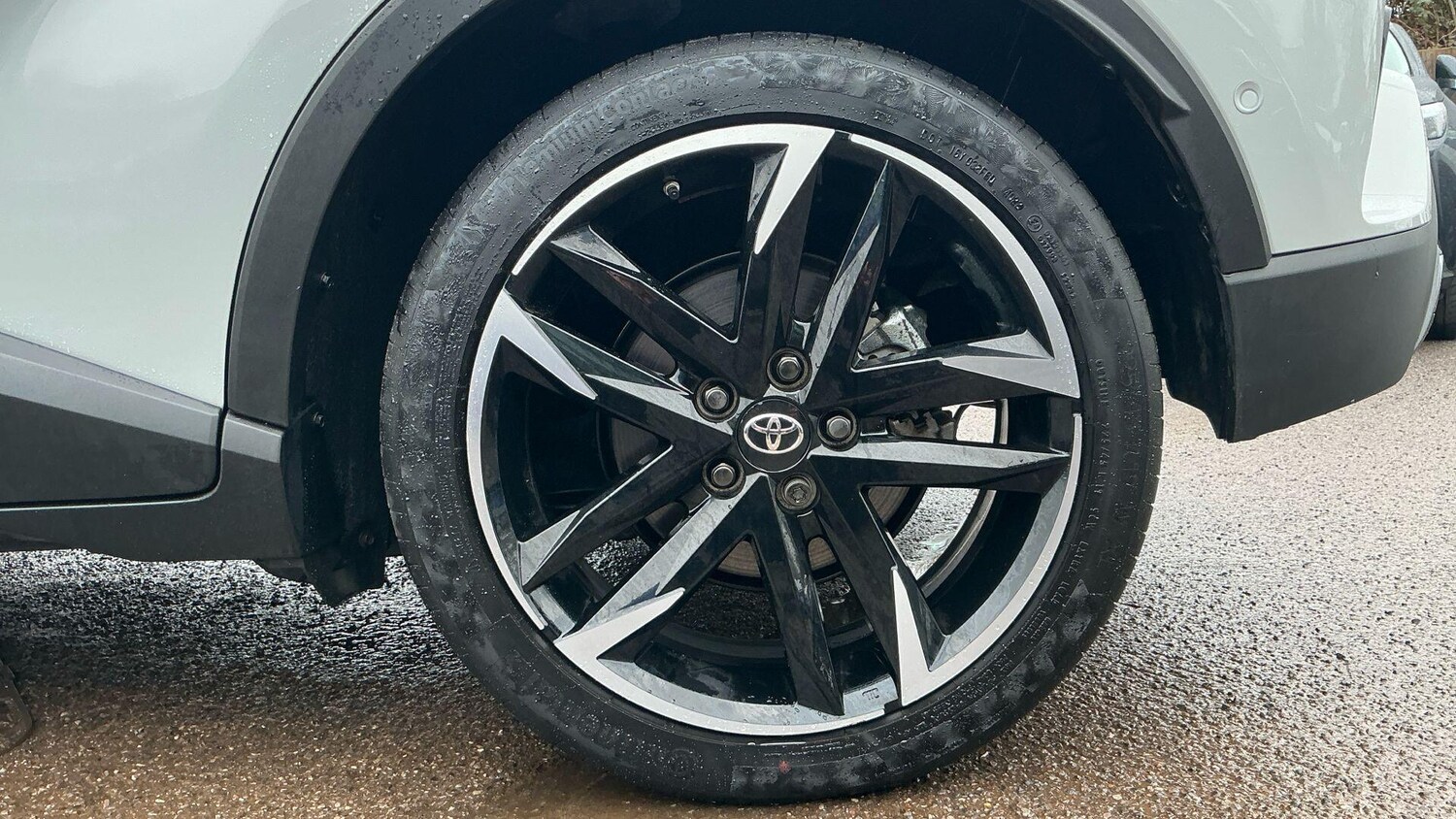 Used Toyota C-HR for sale - 77853305: Photo 17