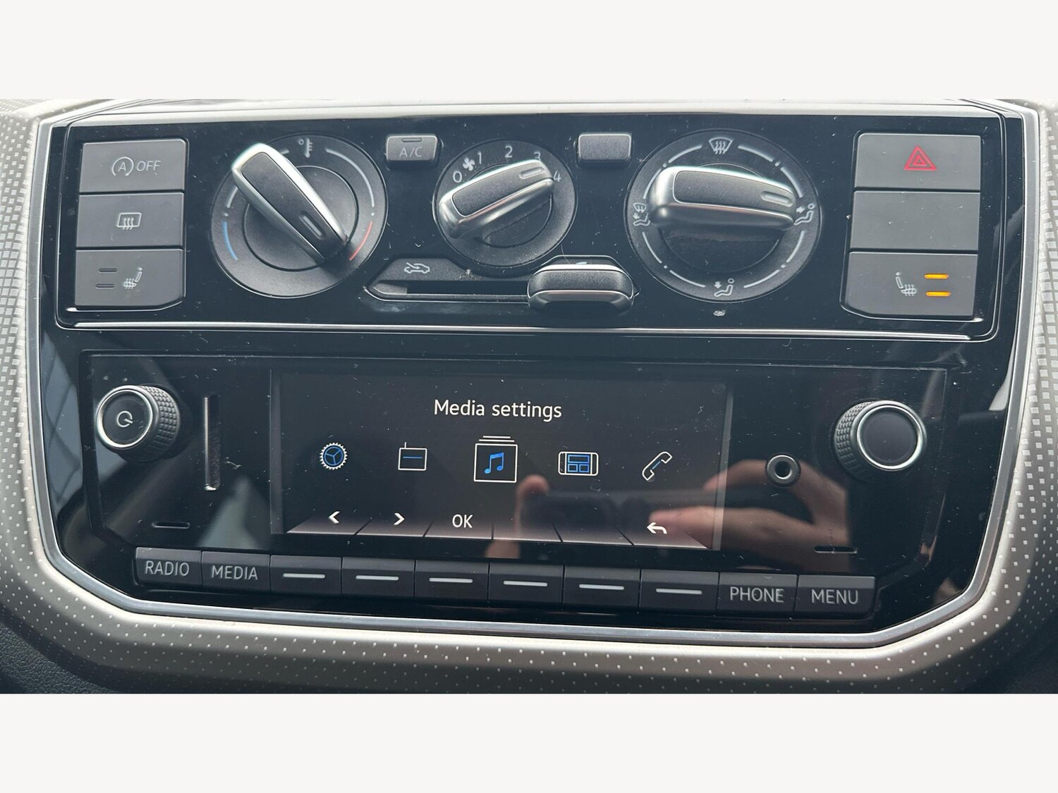 Used Volkswagen up! 2019 for sale - 77525044: Photo 9