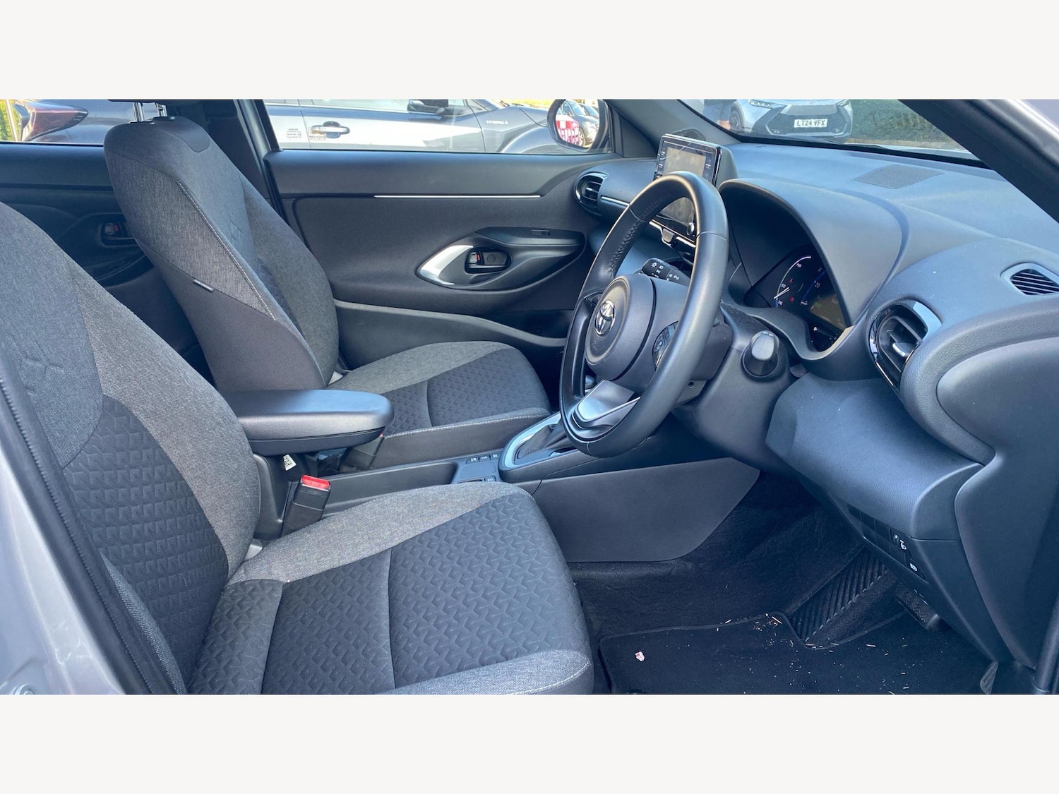 Used Toyota Yaris Cross 2023 for sale - 76259691: Photo 13