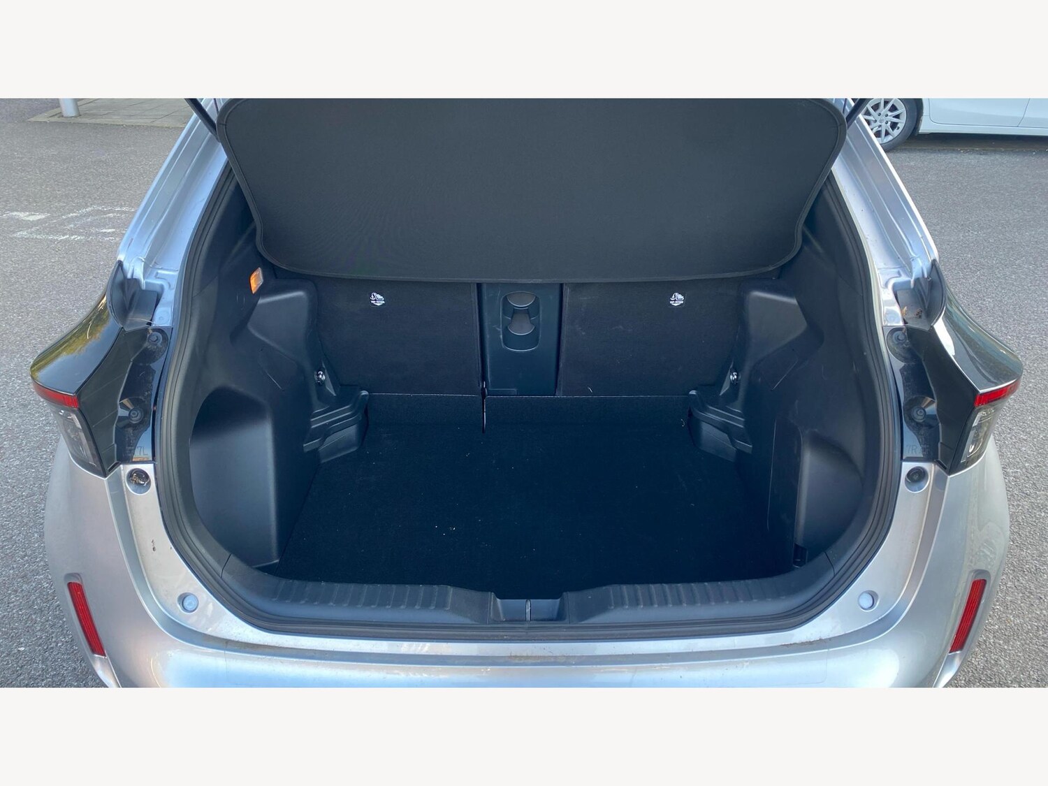 Used Toyota Yaris Cross 2023 for sale - 76259691: Photo 16