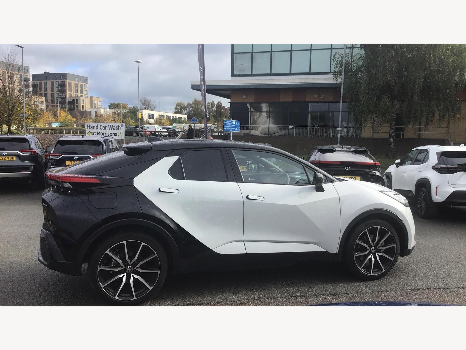 Used Toyota C-HR 2025 for sale - 76608537: Photo 18