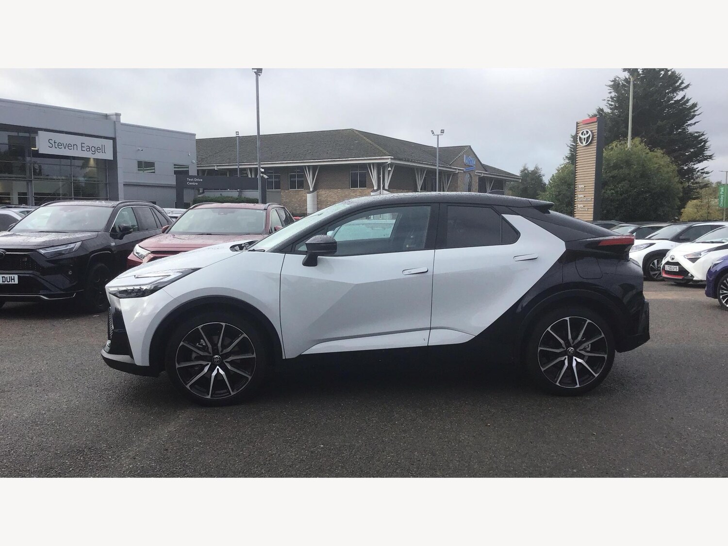 Used Toyota C-HR 2025 for sale - 76608537: Photo 19