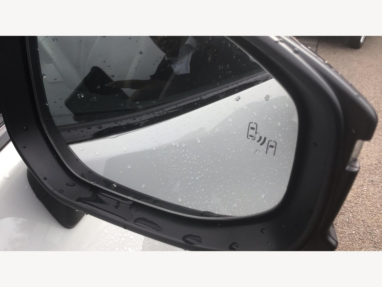 Used Toyota C-HR 2025 for sale - 76608537: Photo 27