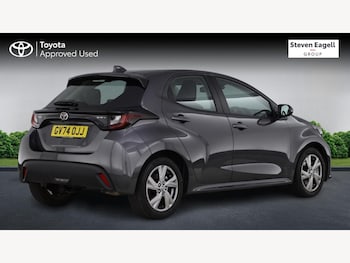 Used Toyota Yaris 2024 for sale - 79325127: Photo