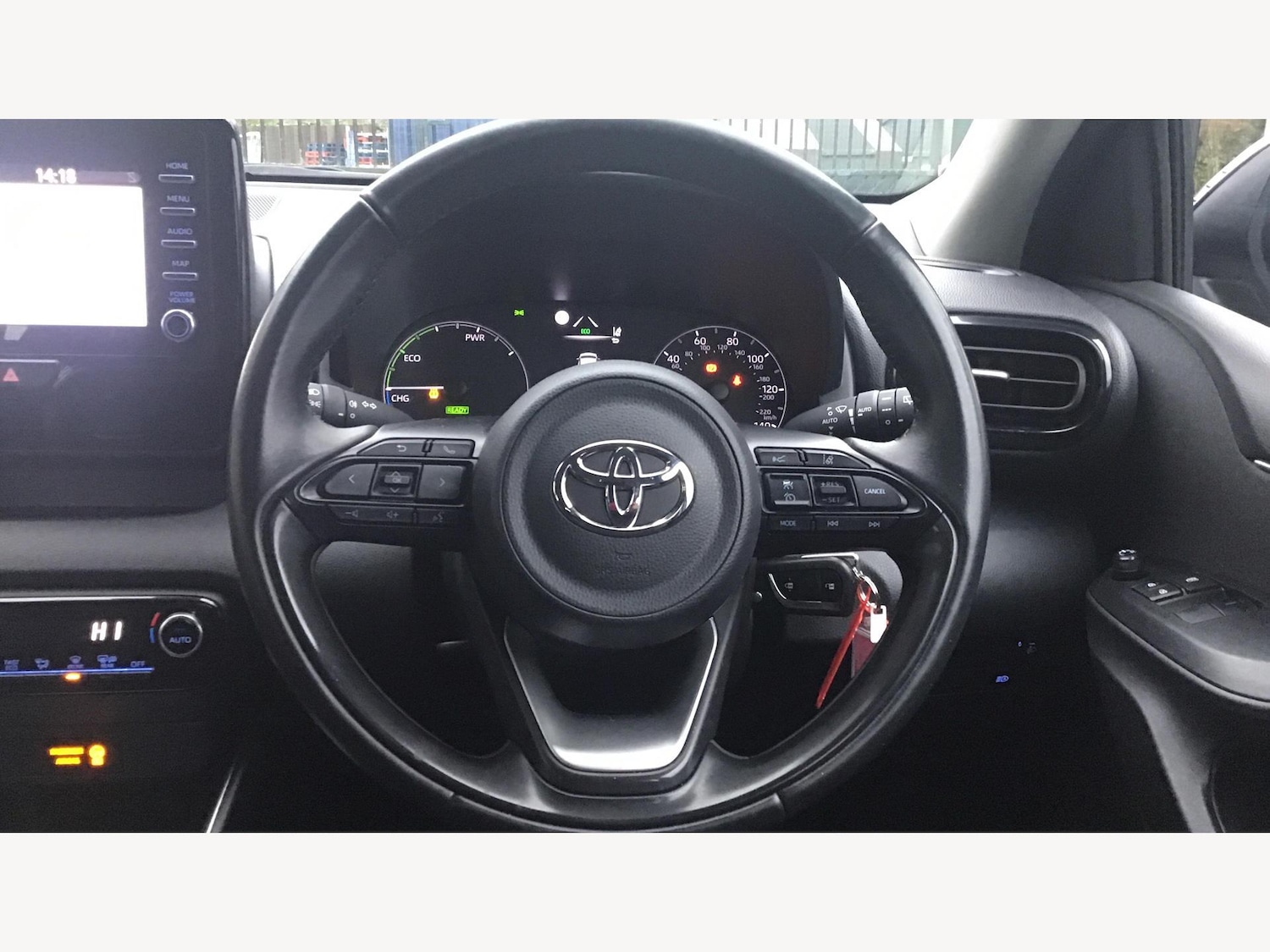 Used Toyota Yaris 2022 for sale - 77057632: Photo 10