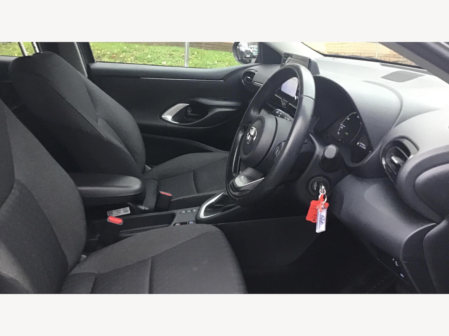 Used Toyota Yaris 2022 for sale - 77057632: Photo 13