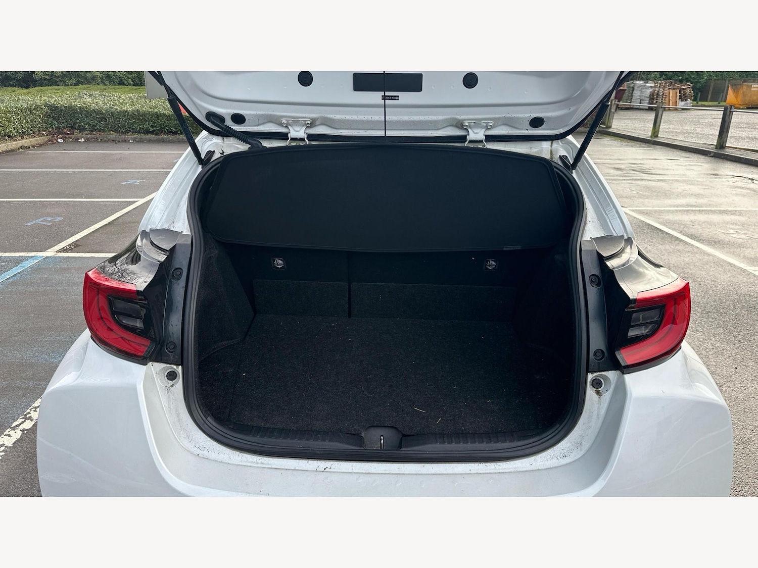 Used Toyota Yaris 2022 for sale - 77376879: Photo 16