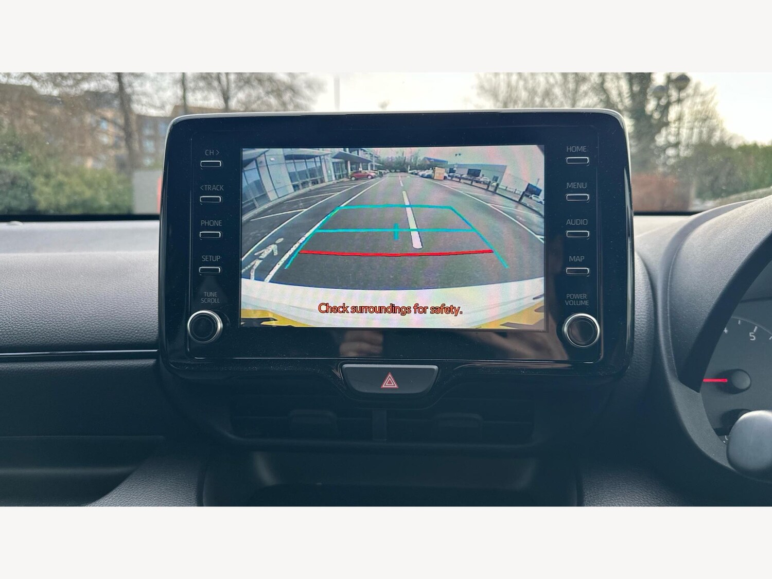 Used Toyota Yaris 2022 for sale - 77376879: Photo 25