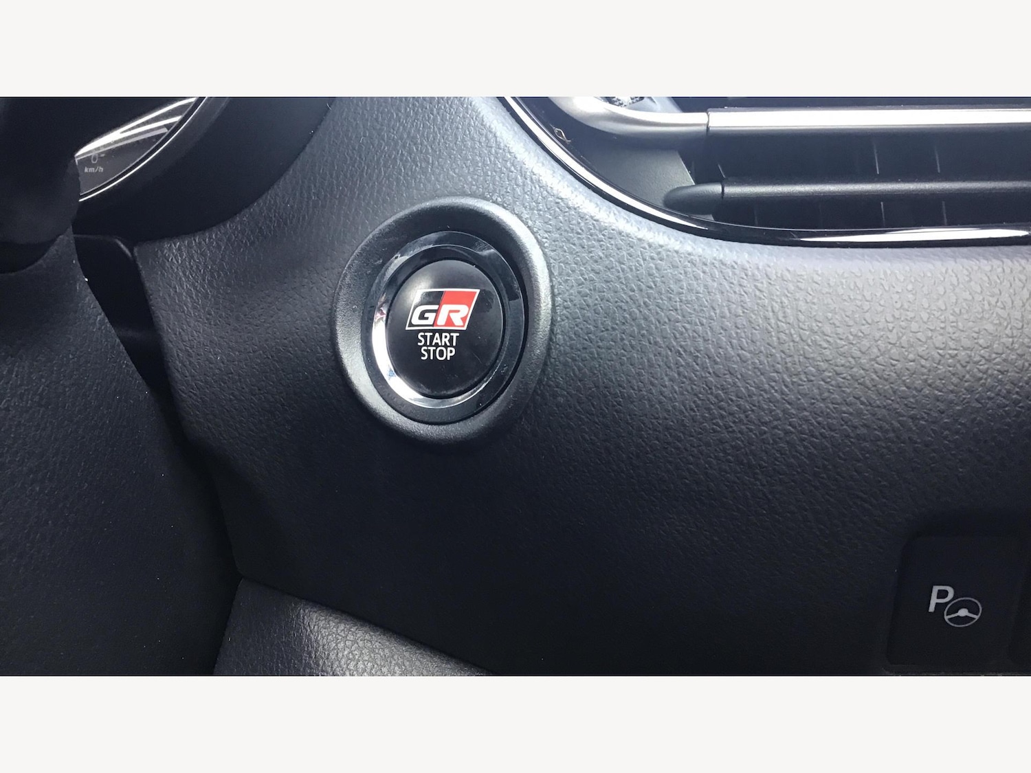 Used Toyota C-HR 2021 for sale - 76689126: Photo 30