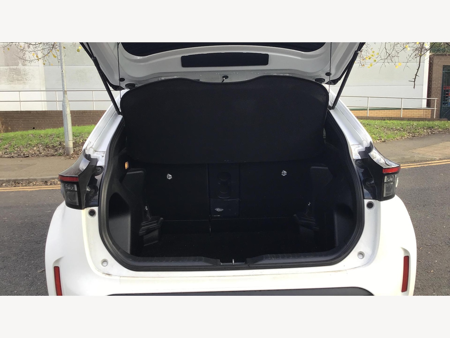 Used Toyota Yaris Cross 2023 for sale - 77081785: Photo 16