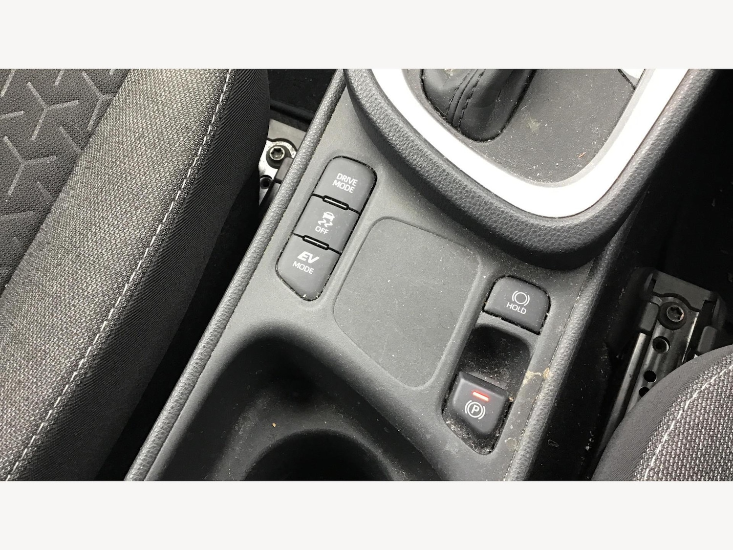 Used Toyota Yaris Cross 2023 for sale - 77081785: Photo 25