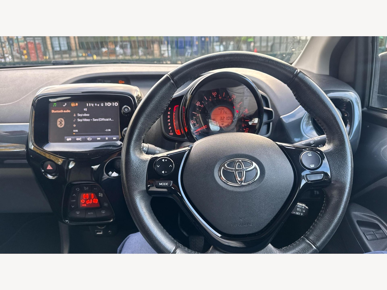 Used Toyota AYGO 2015 for sale - 76898815: Photo 10