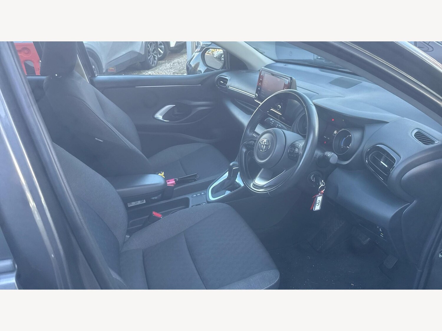 Used Toyota Yaris 2022 for sale - 77028997: Photo 13