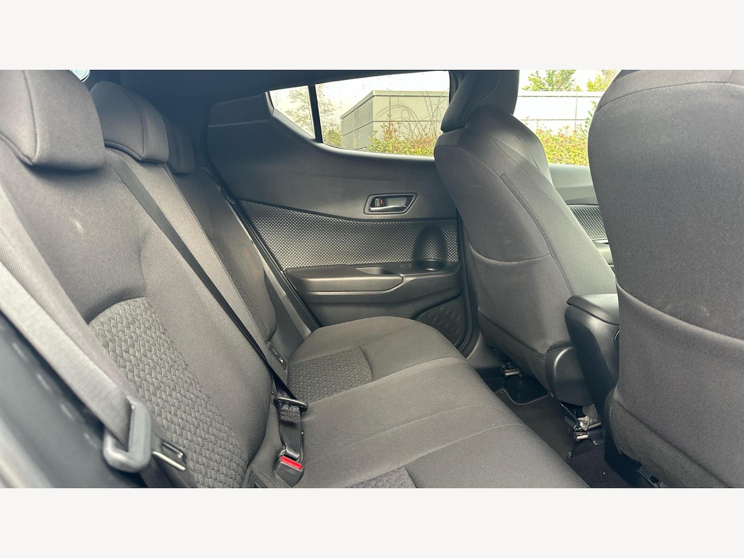 Used Toyota C-HR 2023 for sale - 77314856: Photo 14