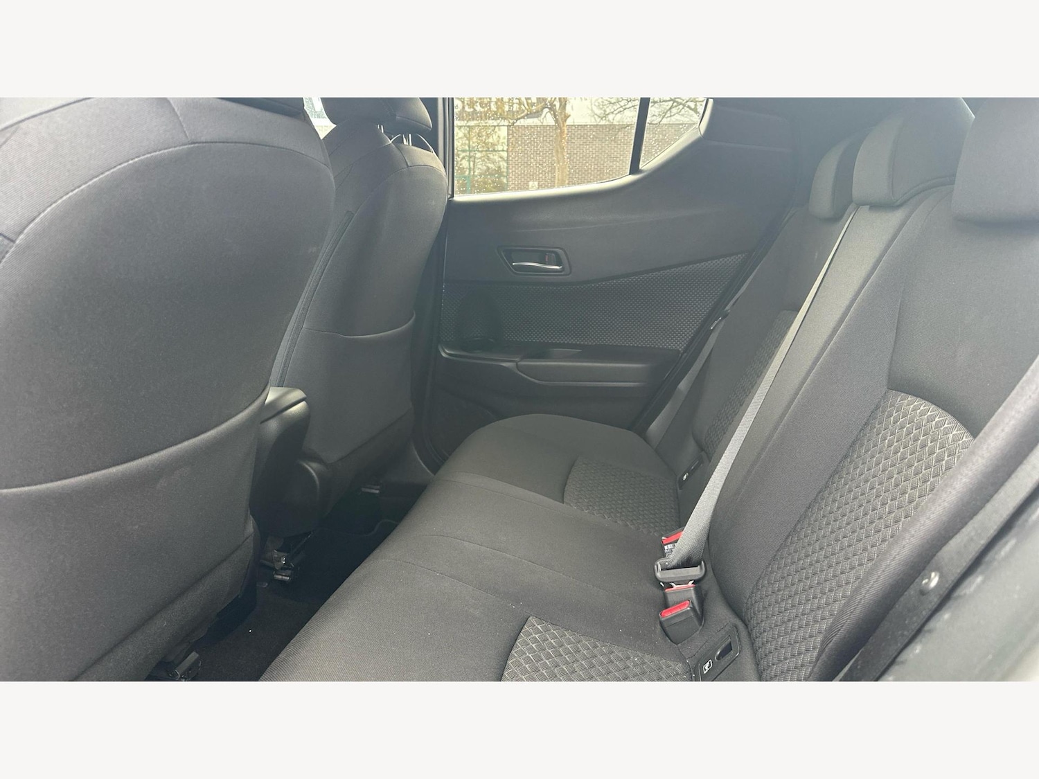 Used Toyota C-HR 2023 for sale - 77314856: Photo 15