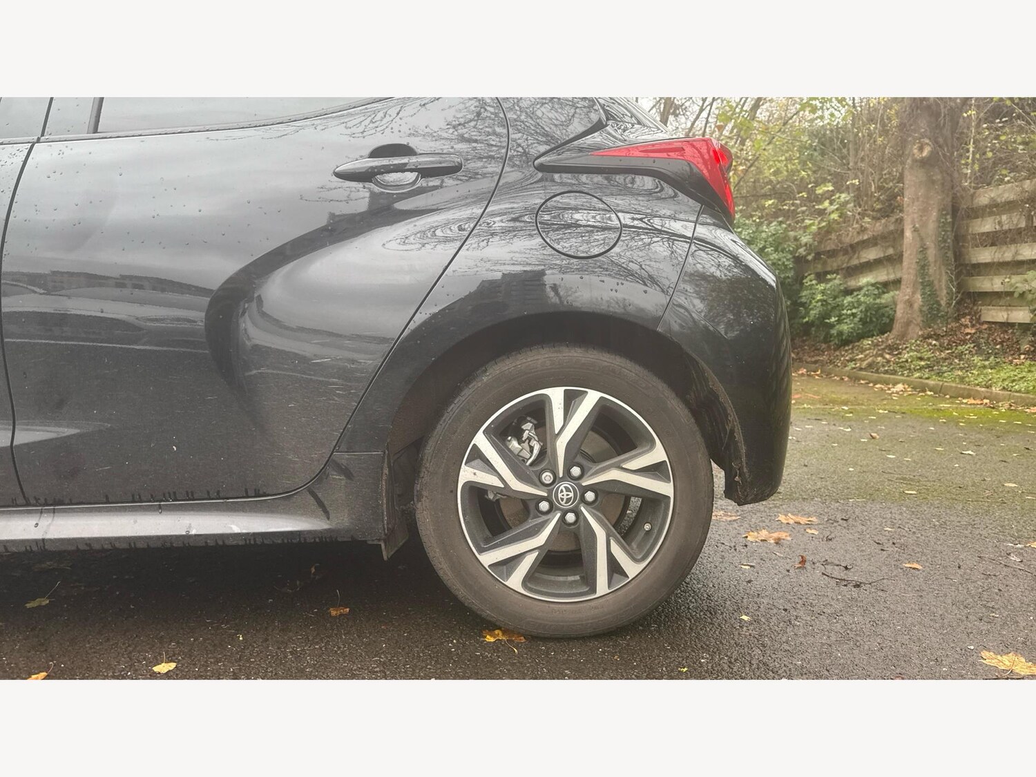 Used Toyota Yaris for sale - 77424999: Photo 20