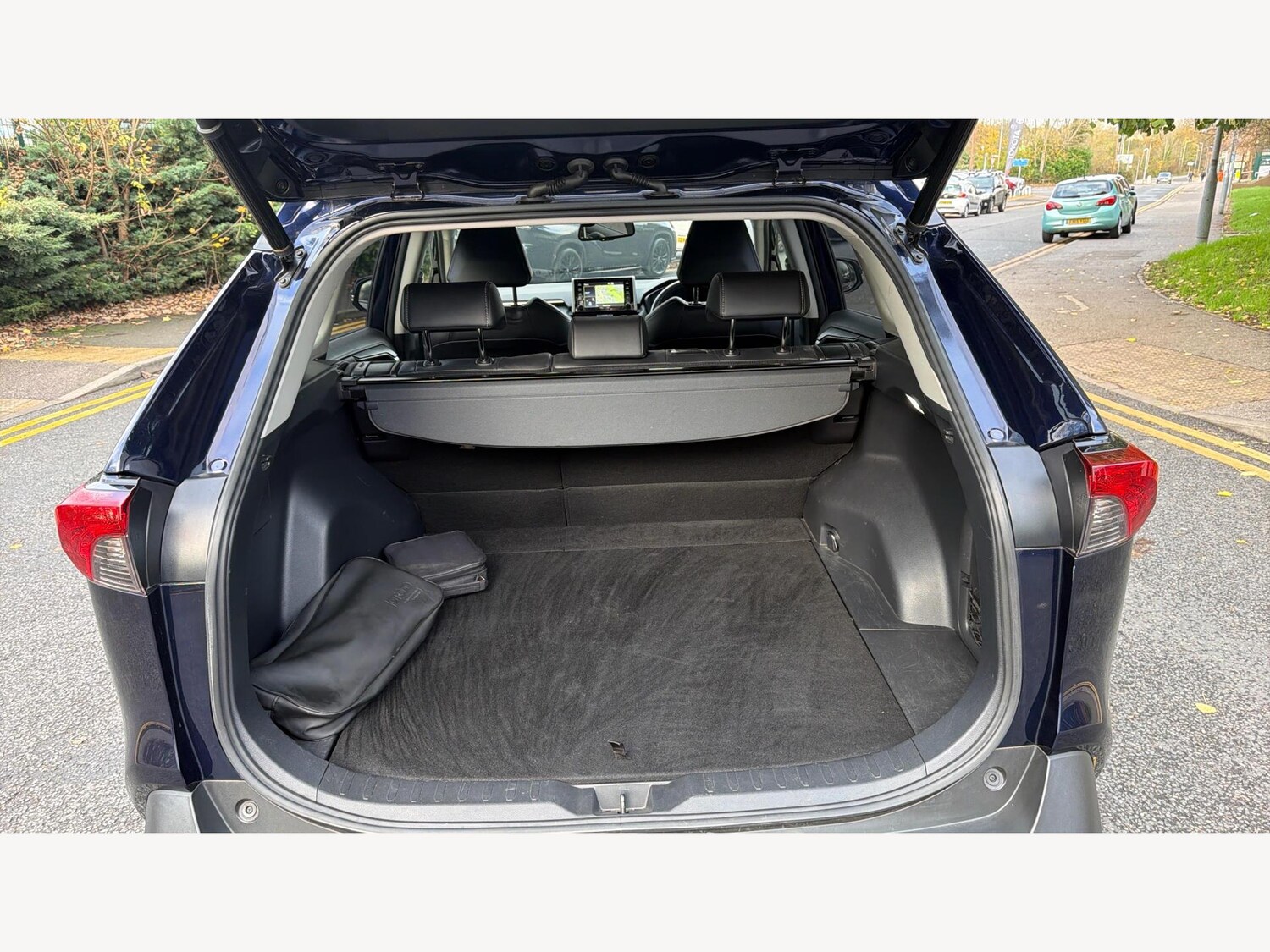 Used Toyota RAV4 2020 for sale - 76701601: Photo 16