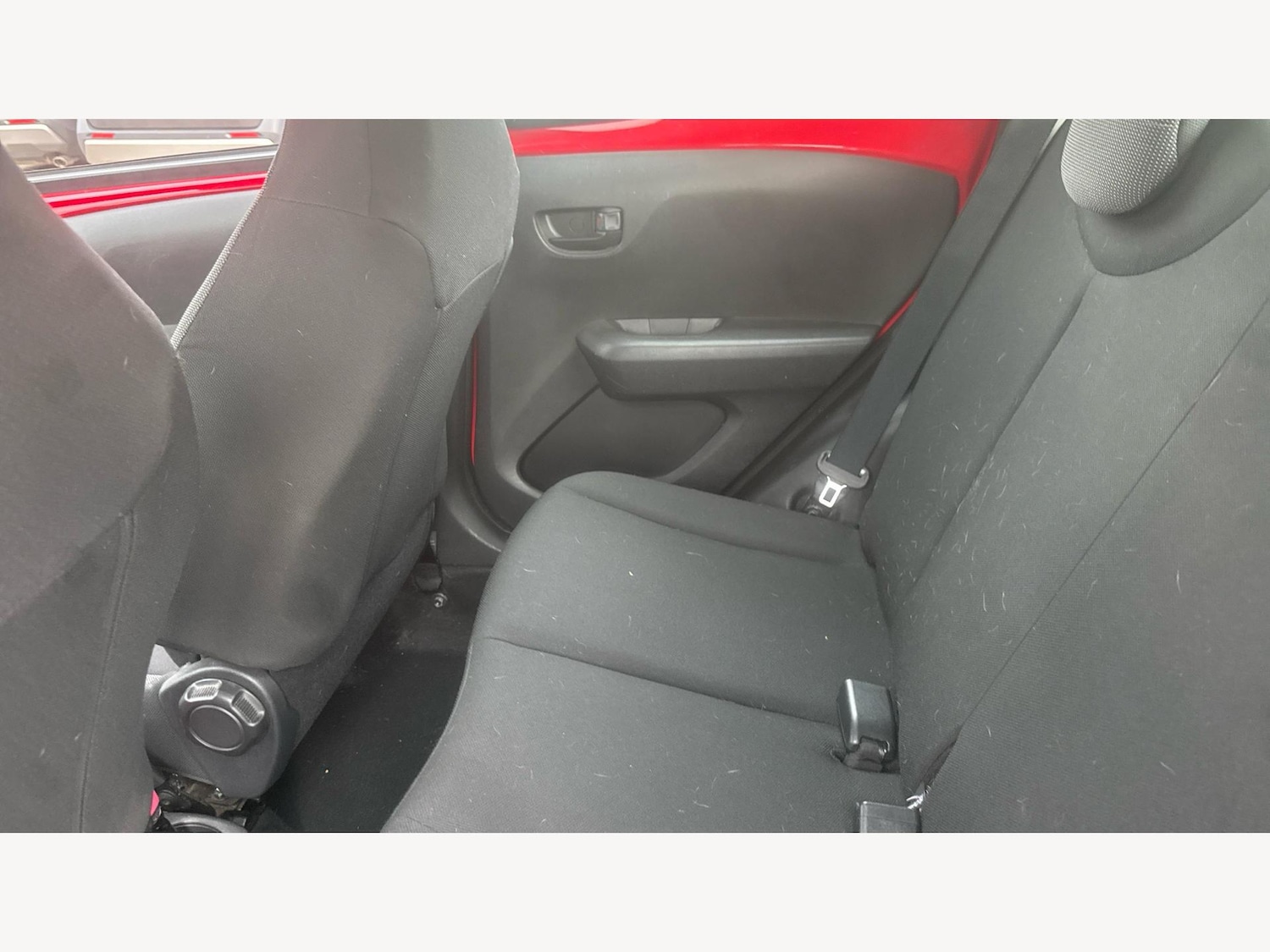 Used Toyota AYGO 2014 for sale - 76389208: Photo 15