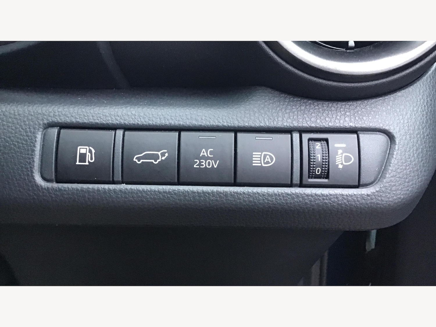 Used Toyota C-HR 2024 for sale - 77266785: Photo 23