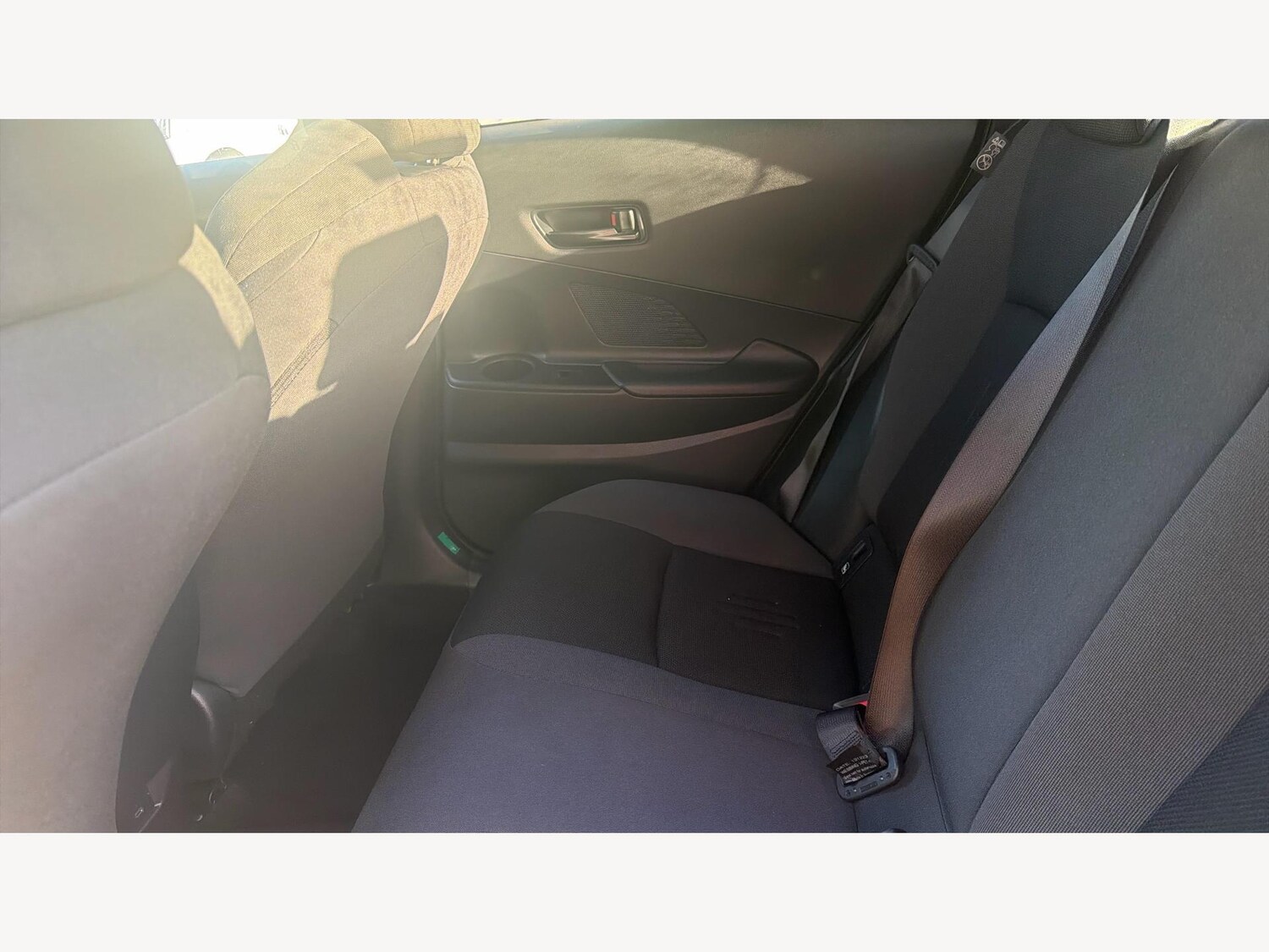 Used Toyota C-HR 2024 for sale - 77575000: Photo 15