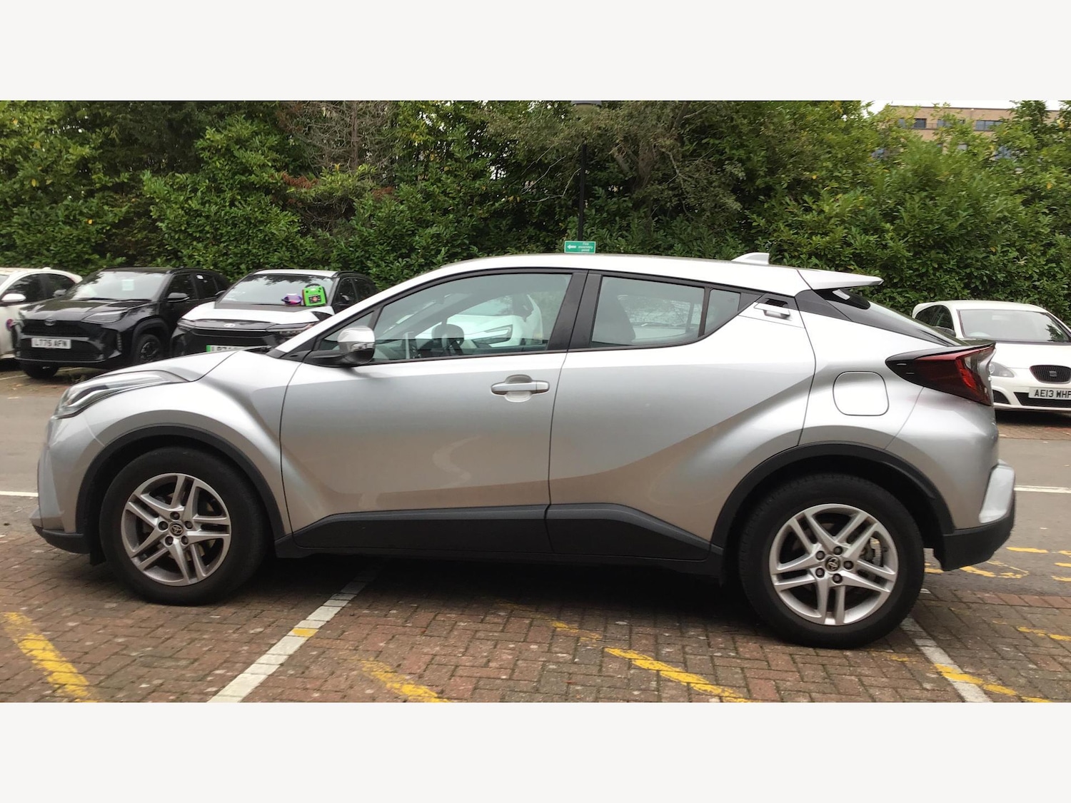 Used Toyota C-HR 2022 for sale - 76592214: Photo 19