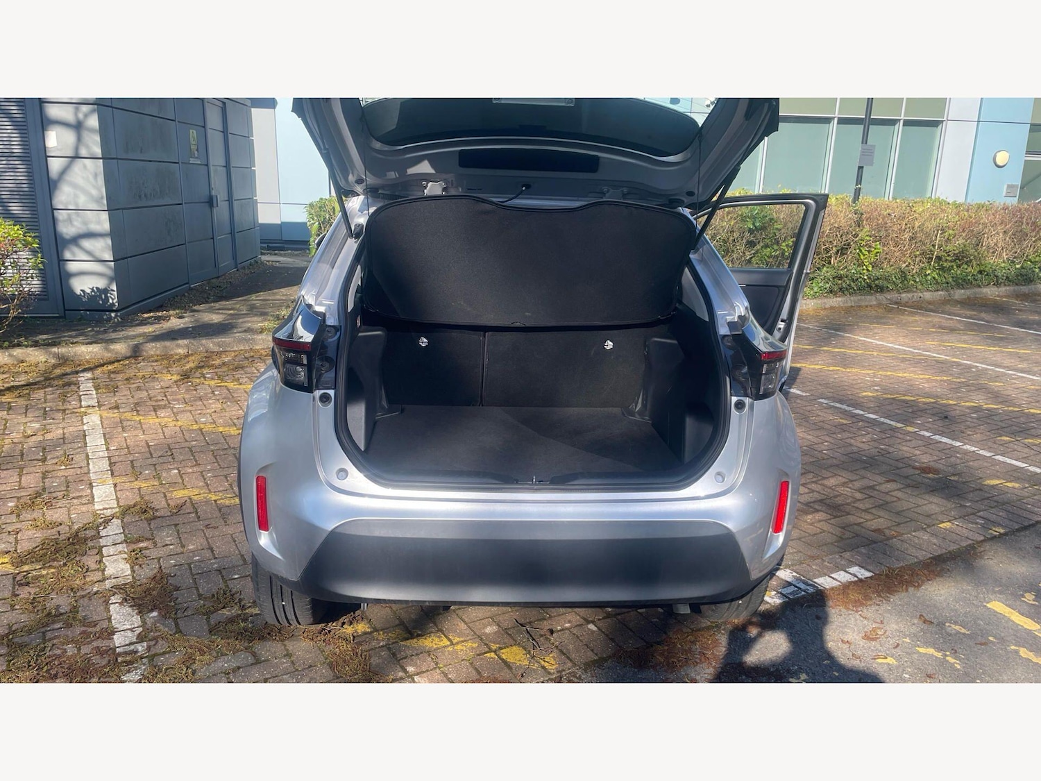 Used Toyota Yaris Cross 2025 for sale - 77993383: Photo 16