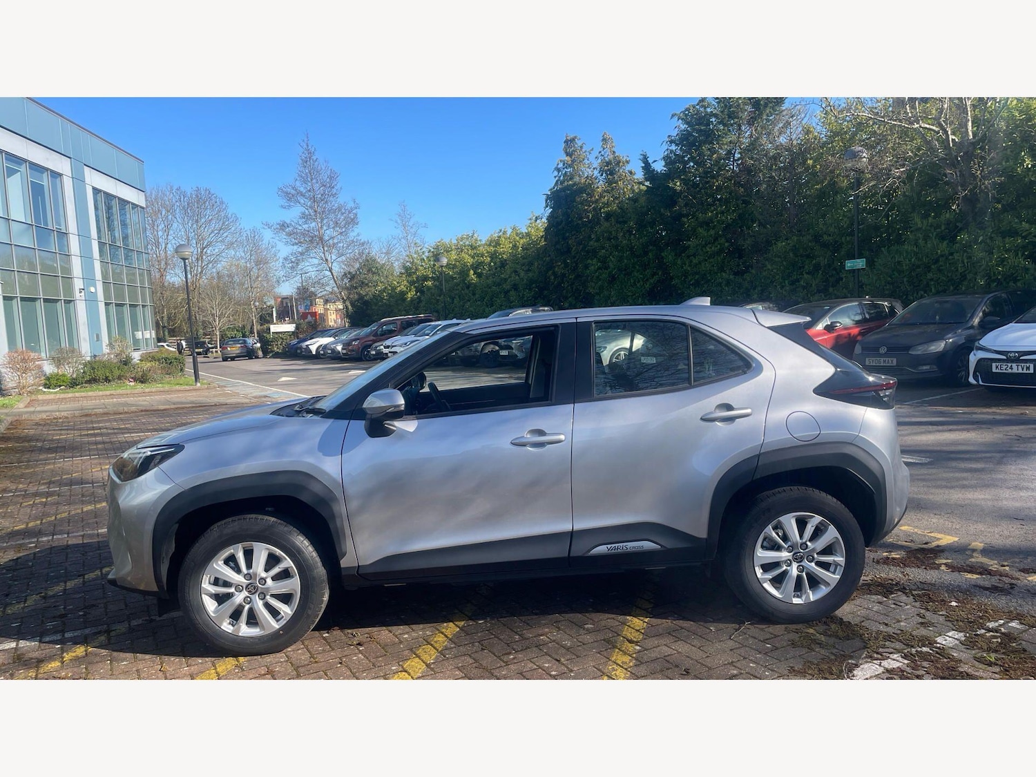 Used Toyota Yaris Cross 2025 for sale - 77993383: Photo 19