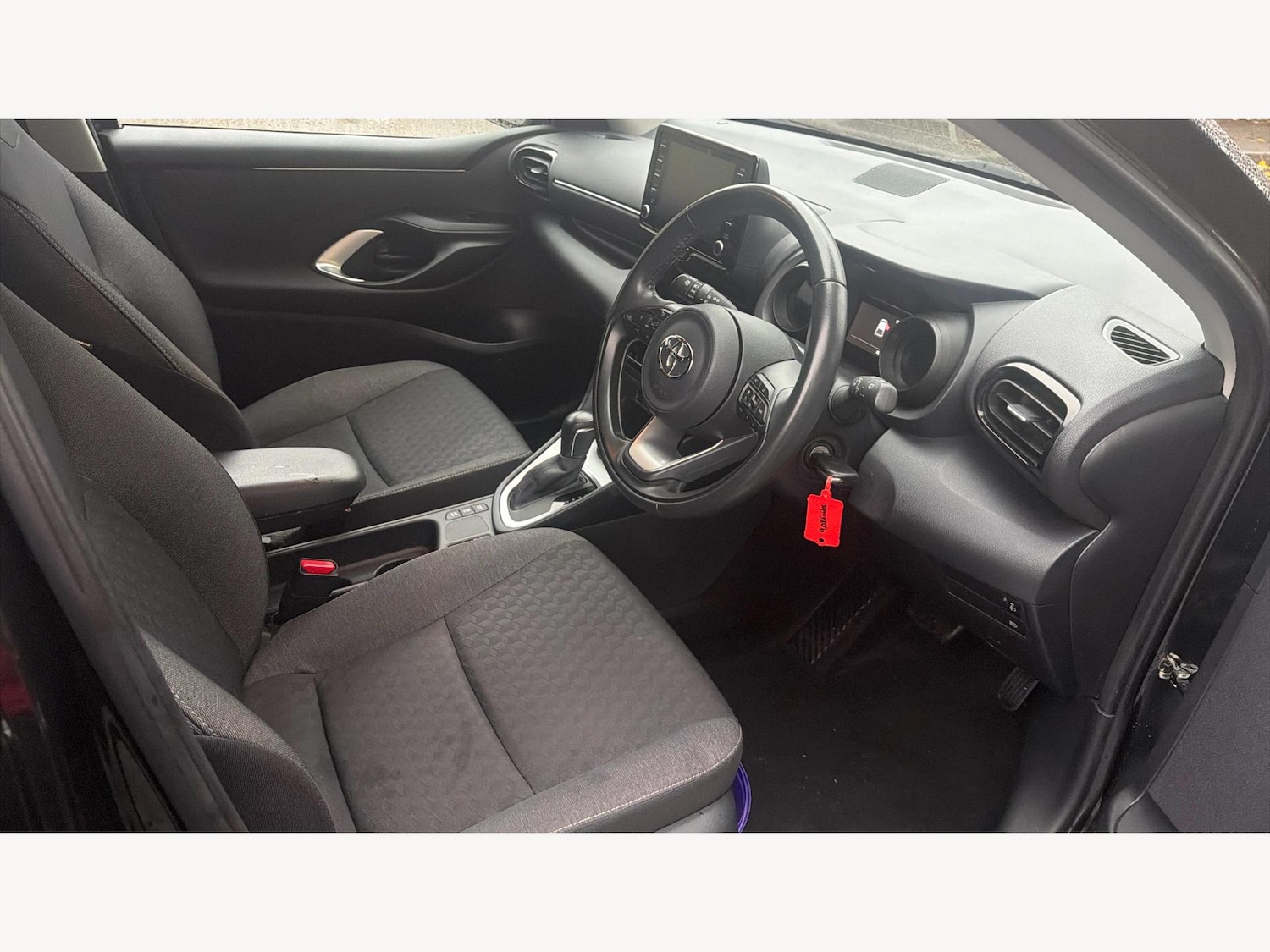 Used Toyota Yaris 2022 for sale - 76823861: Photo 13