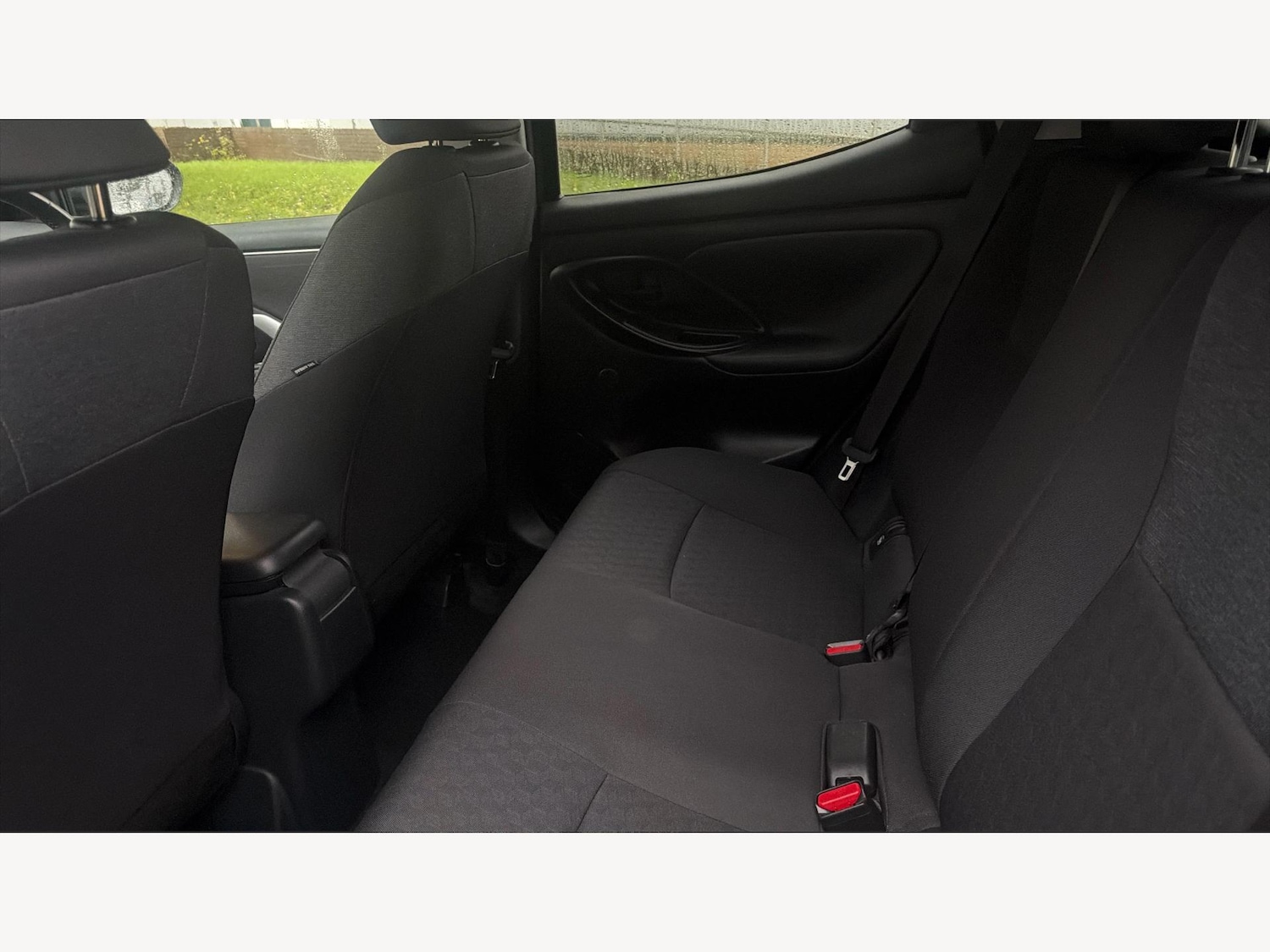 Used Toyota Yaris 2022 for sale - 76823861: Photo 15