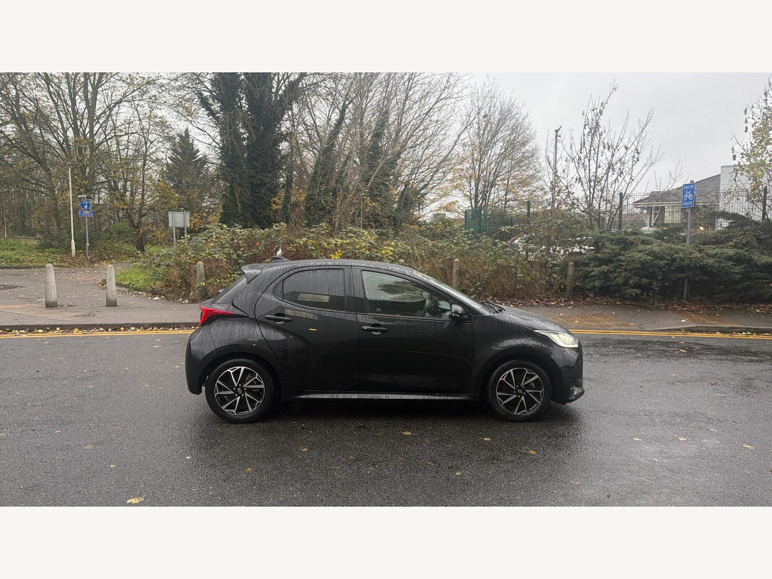 Used Toyota Yaris 2022 for sale - 76823861: Photo 18