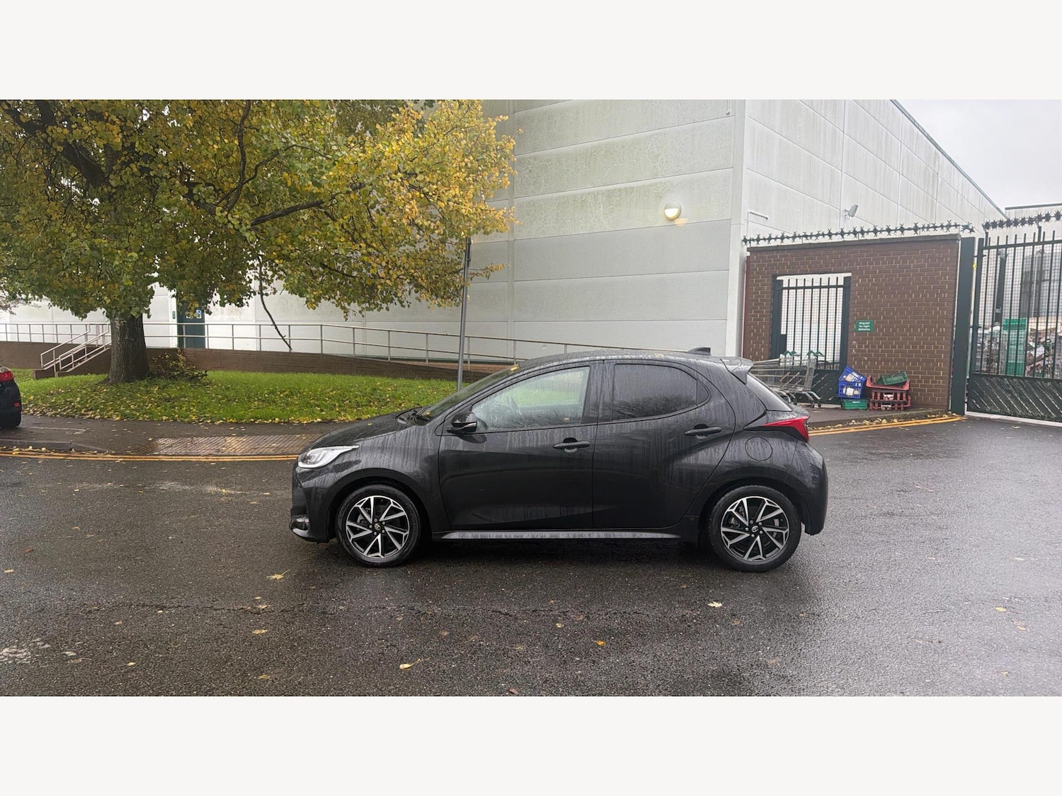 Used Toyota Yaris 2022 for sale - 76823861: Photo 19