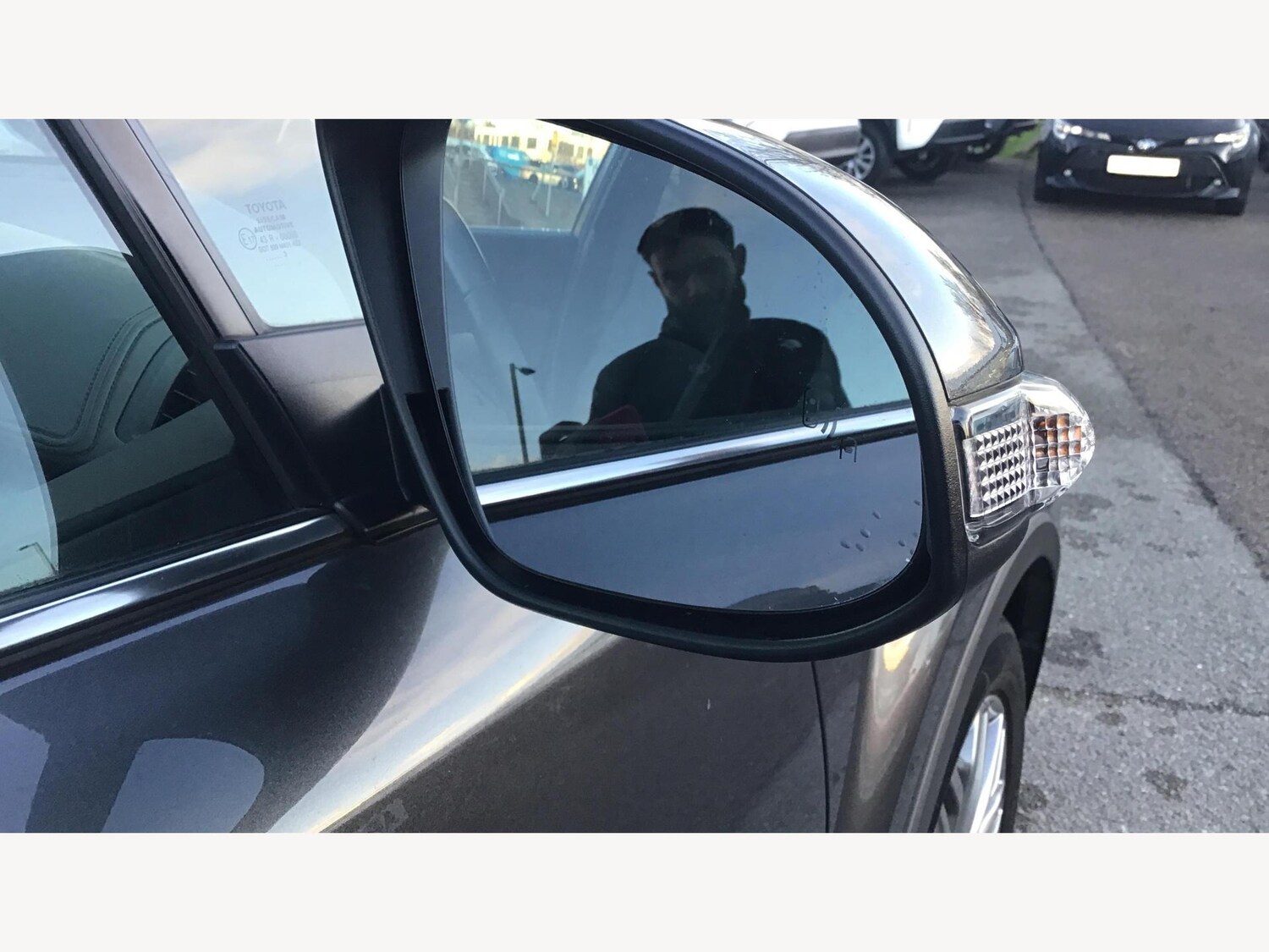 Used Toyota C-HR 2023 for sale - 77029579: Photo 25