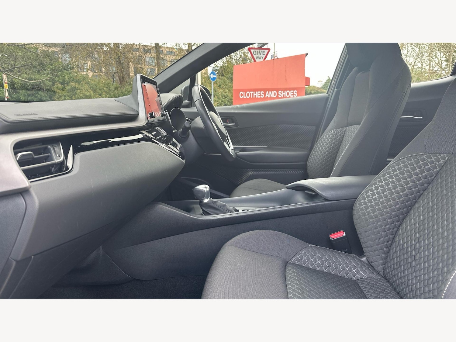 Used Toyota C-HR for sale - 77550360: Photo 12