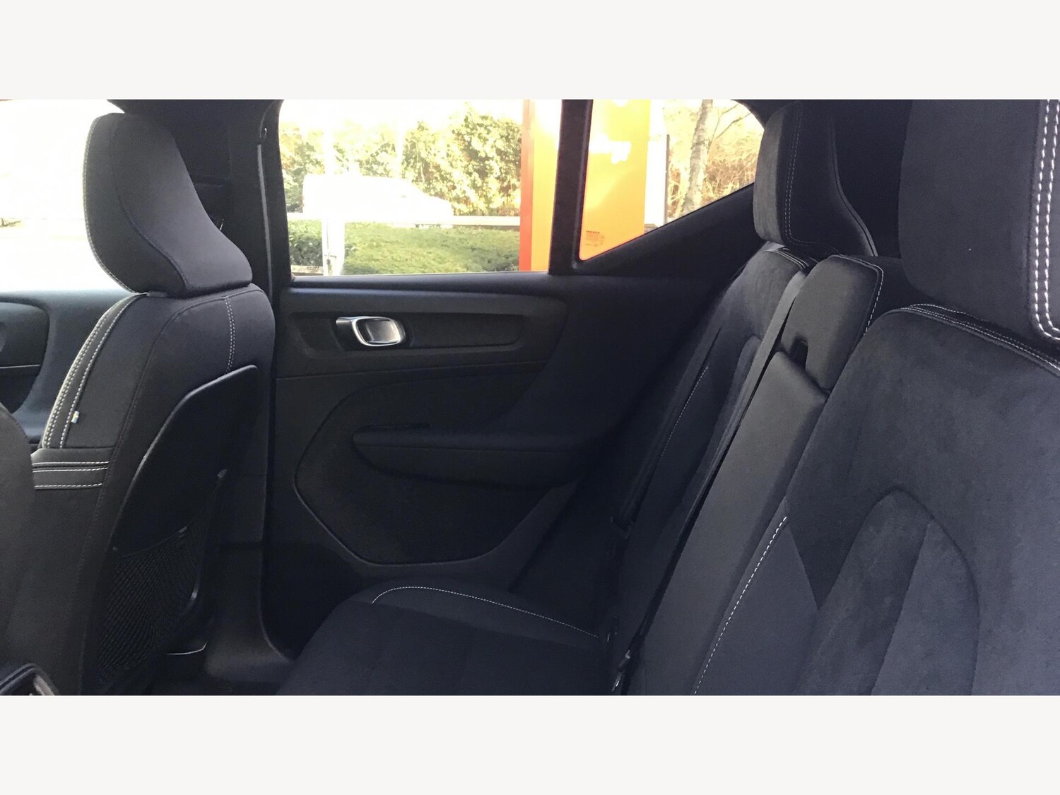 Used Volvo XC40 2023 for sale - 77202922: Photo 15