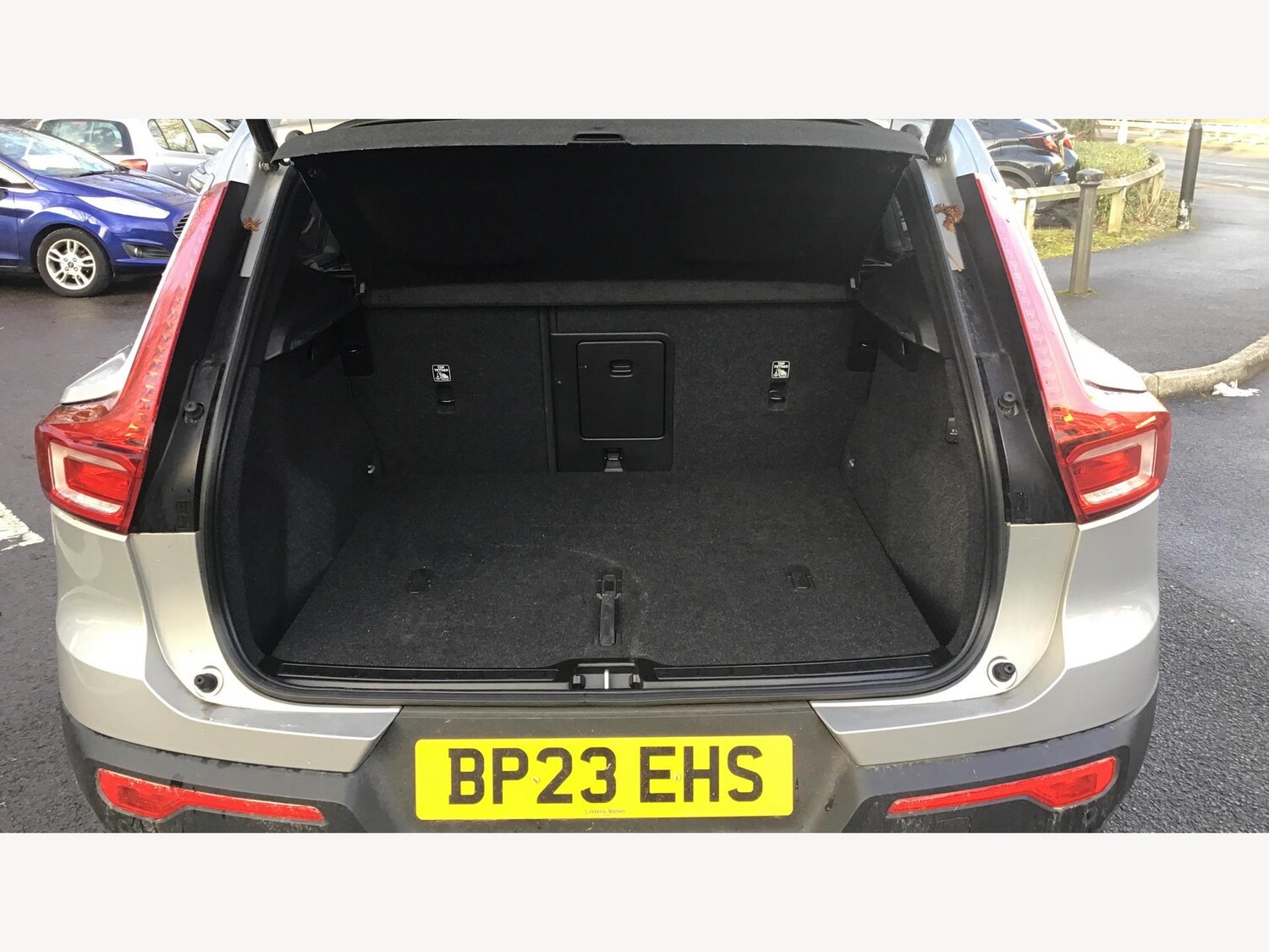 Used Volvo XC40 2023 for sale - 77202922: Photo 16