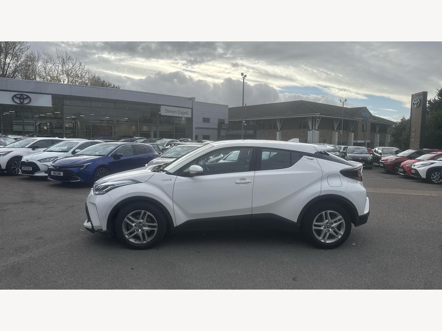 Used Toyota C-HR 2021 for sale - 76537693: Photo 19
