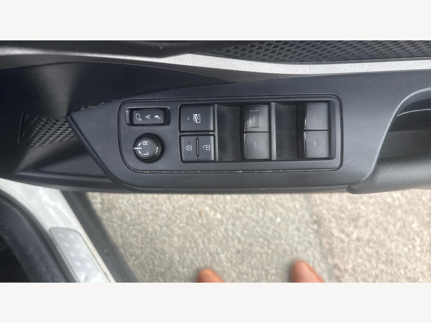 Used Toyota C-HR 2021 for sale - 76537693: Photo 25