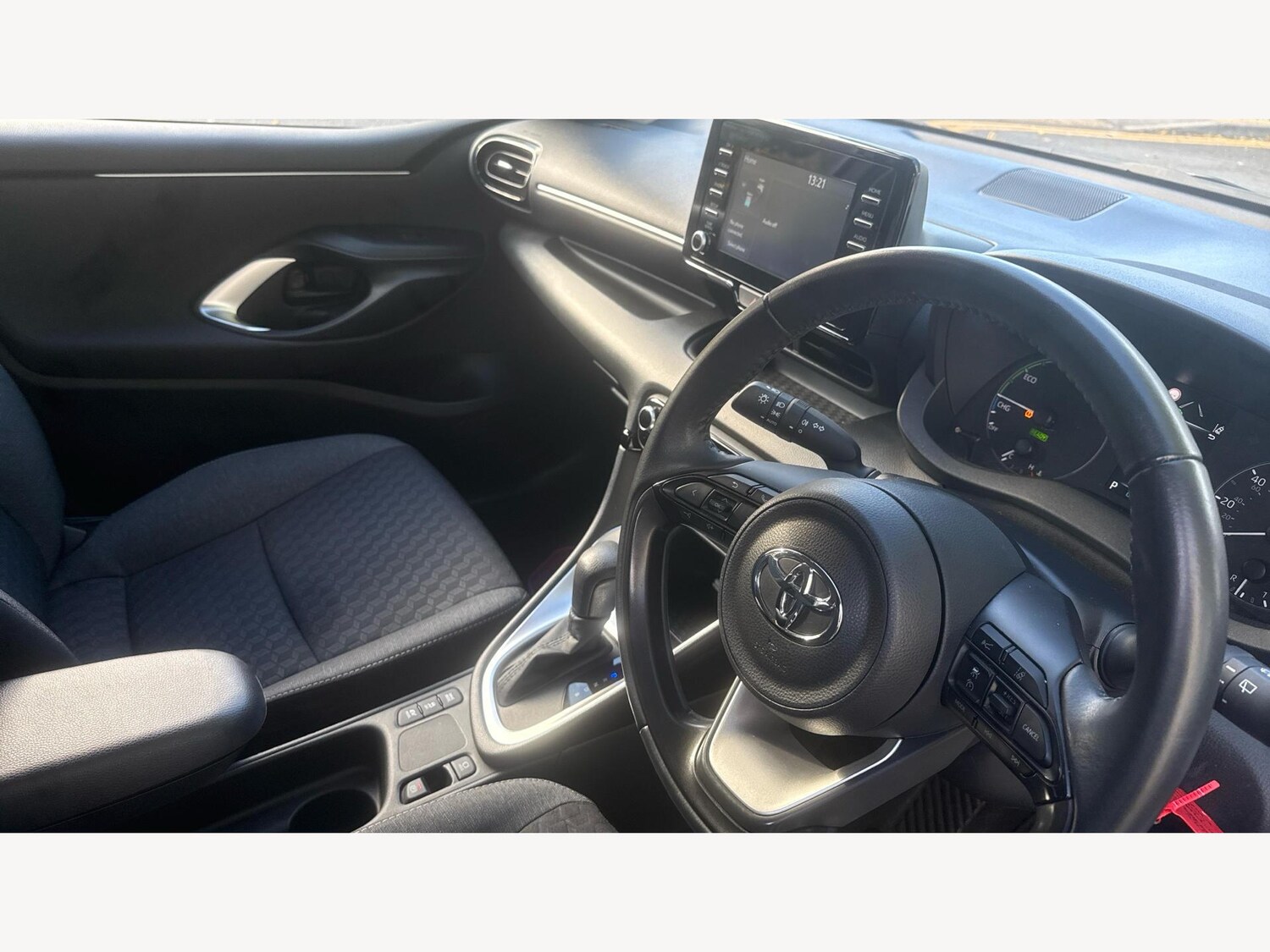 Used Toyota Yaris 2024 for sale - 76432298: Photo 13