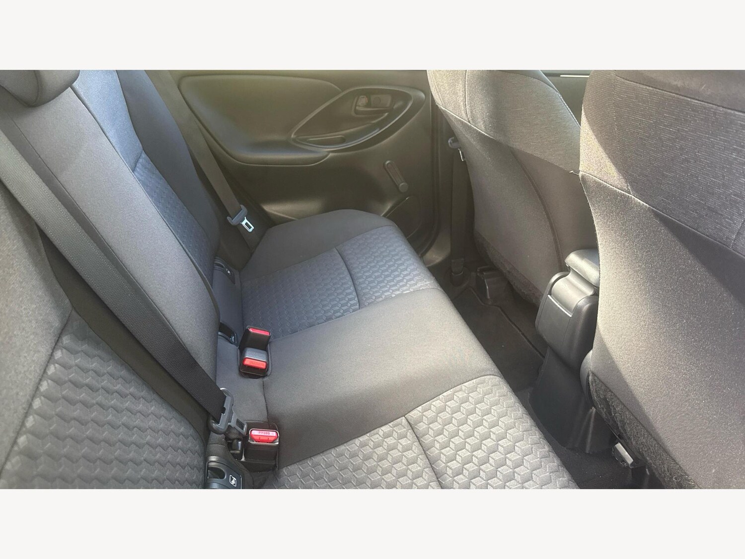 Used Toyota Yaris 2024 for sale - 76432298: Photo 14