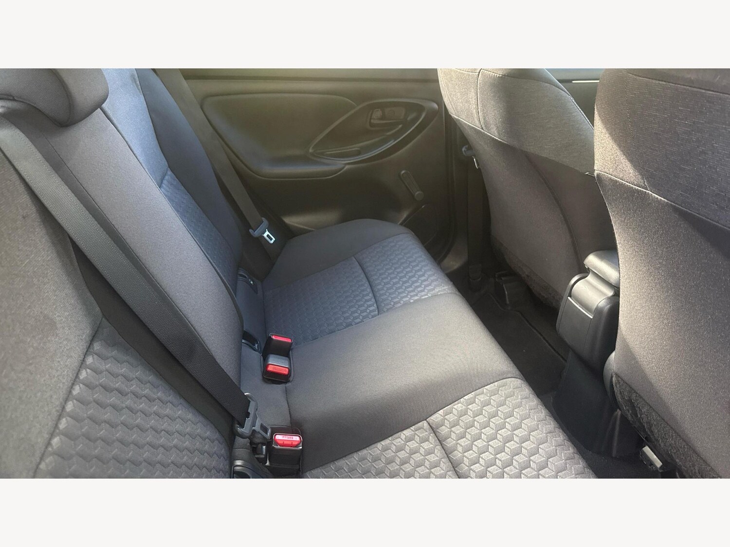 Used Toyota Yaris 2024 for sale - 76432298: Photo 15