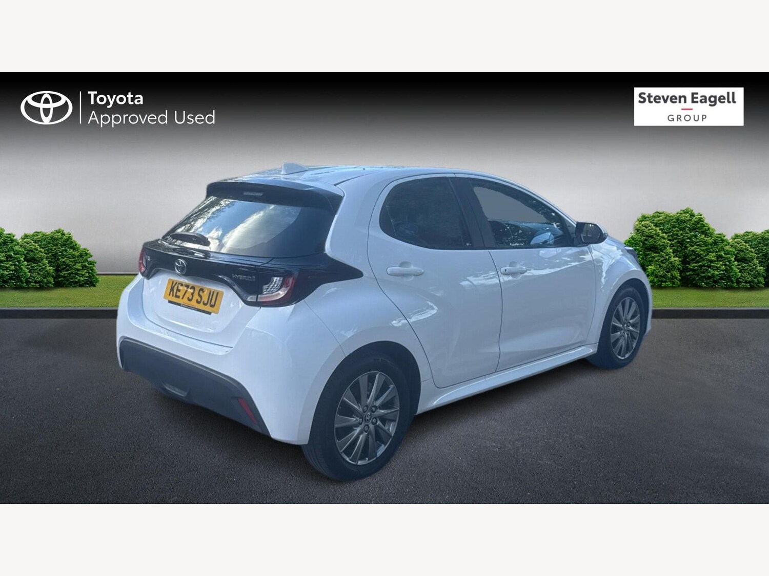 Used Toyota Yaris 2024 for sale - 76432298: Photo 2