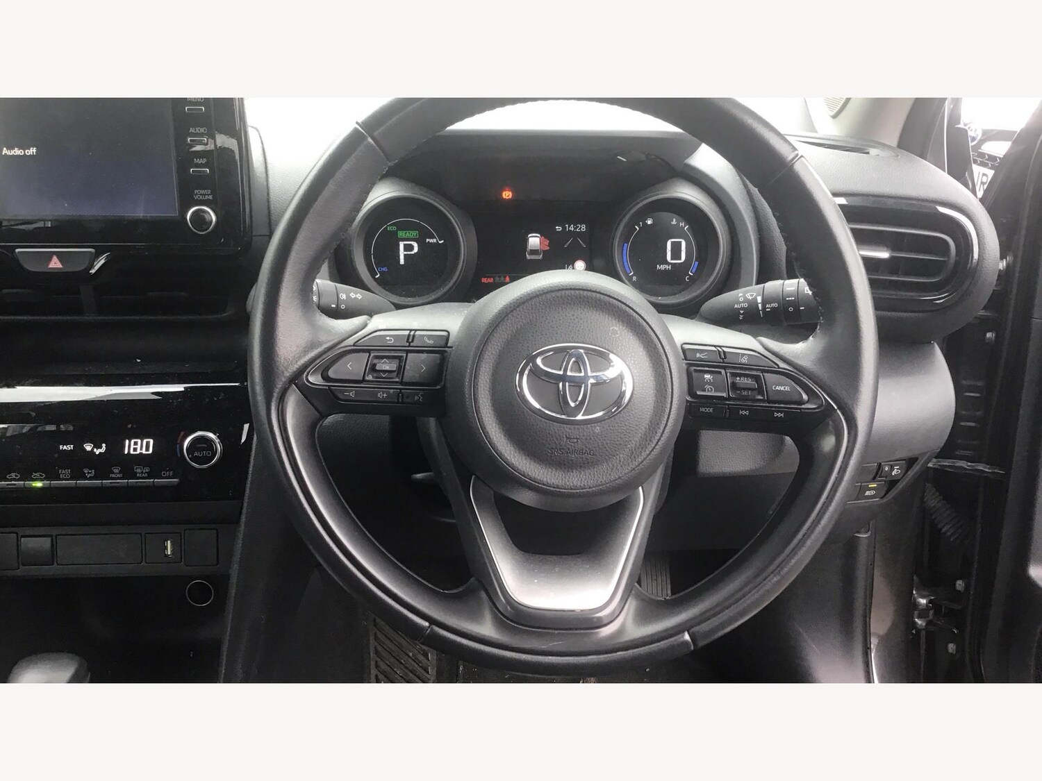 Used Toyota Yaris Cross 2023 for sale - 77411954: Photo 10
