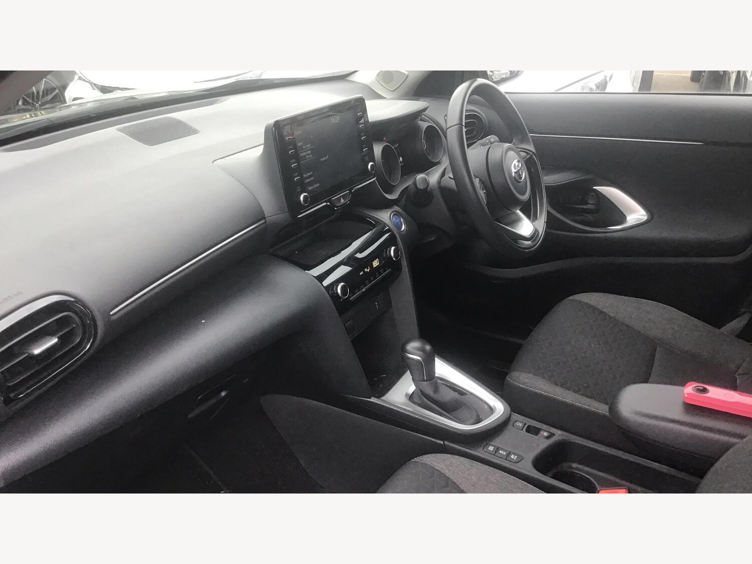 Used Toyota Yaris Cross 2023 for sale - 77411954: Photo 12
