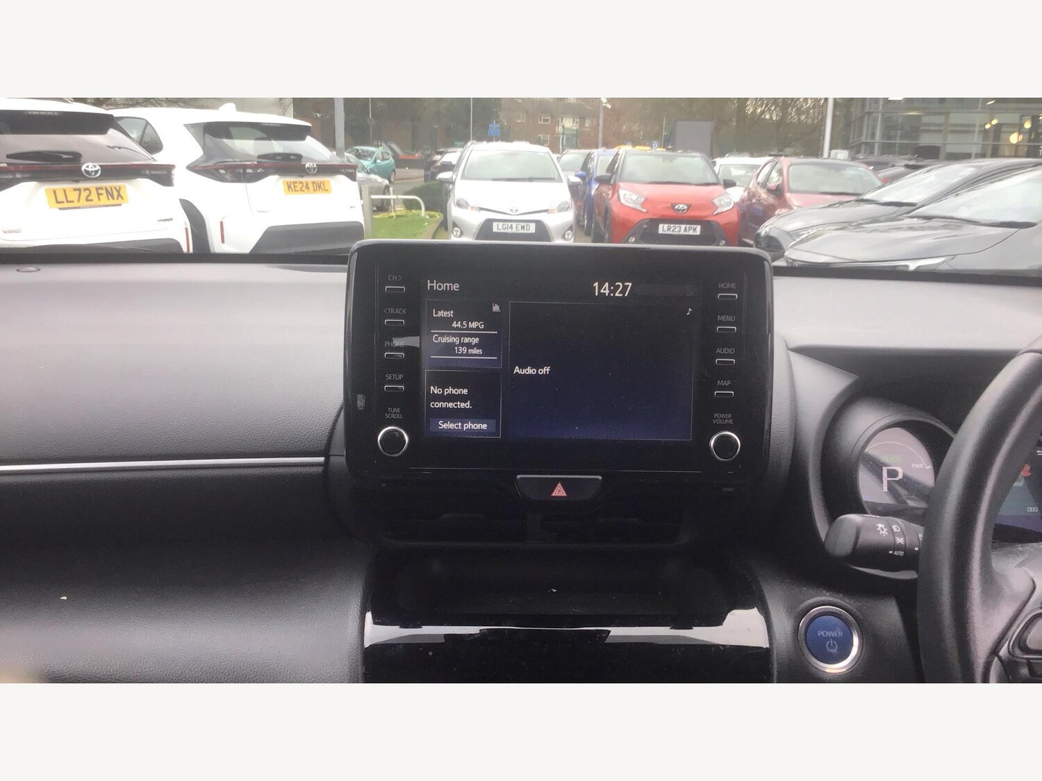 Used Toyota Yaris Cross 2023 for sale - 77411954: Photo 9