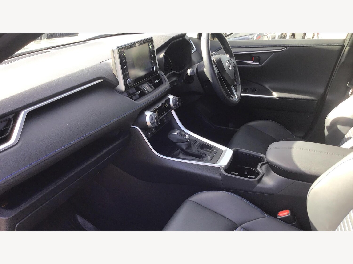 Used Toyota RAV4 2022 for sale - 76026638: Photo 12