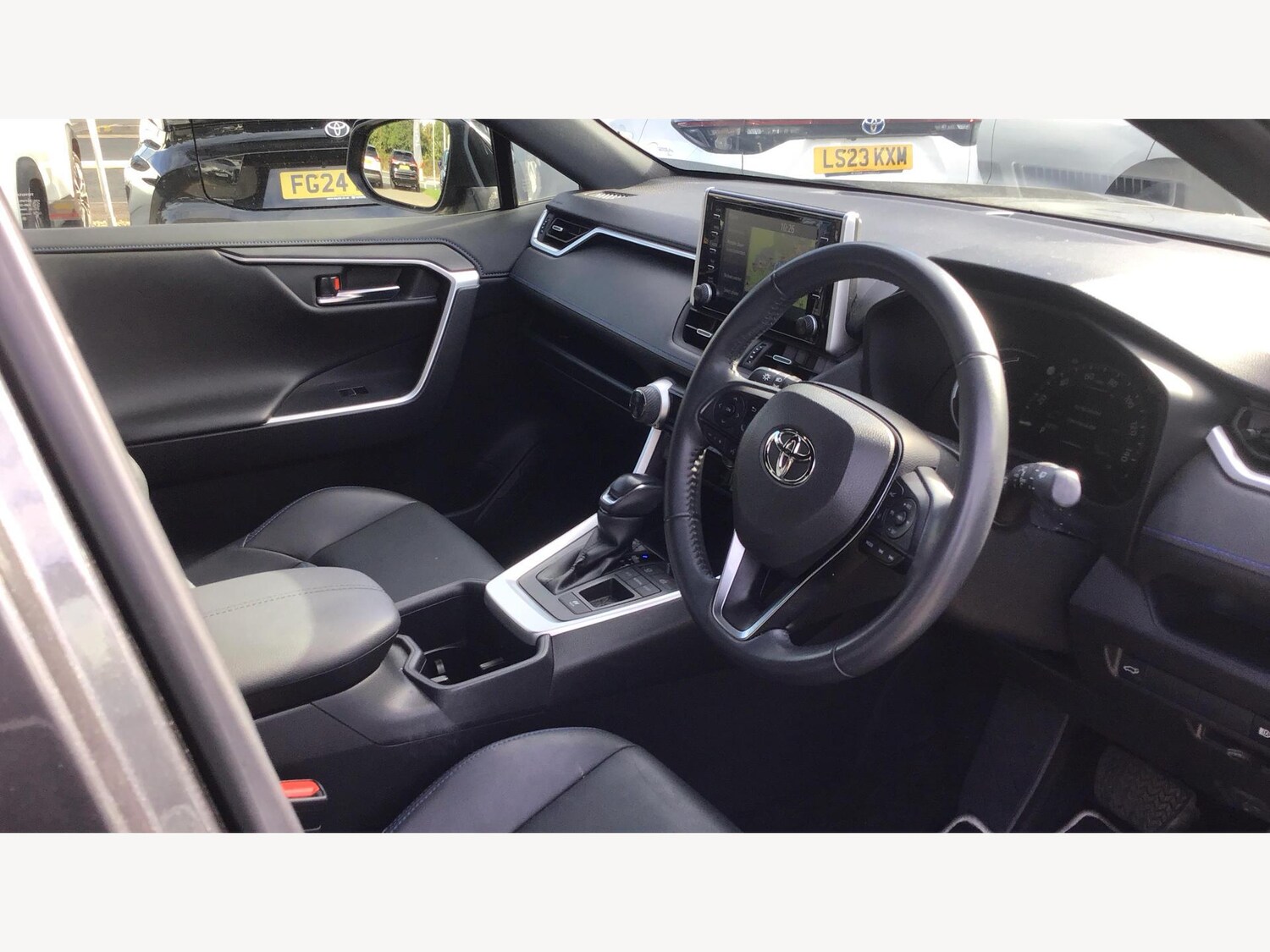 Used Toyota RAV4 2022 for sale - 76026638: Photo 13