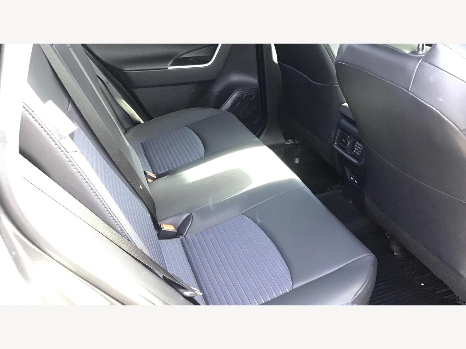 Used Toyota RAV4 2022 for sale - 76026638: Photo 14