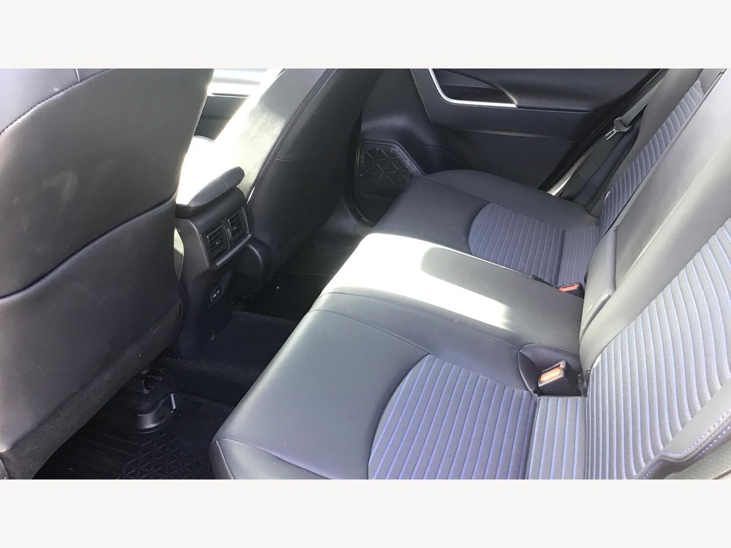 Used Toyota RAV4 2022 for sale - 76026638: Photo 15